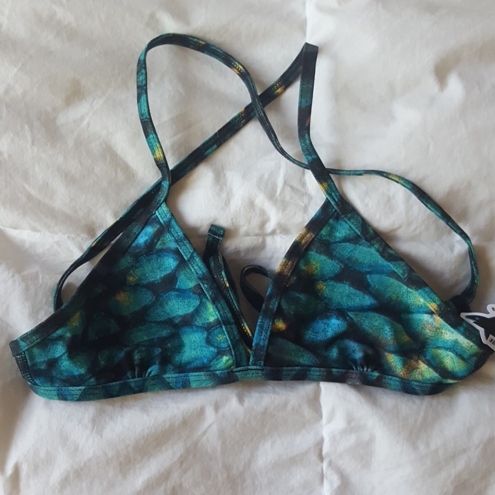 🚫SOLD🚫NWT RARE Jolyn Fins Print Triangle Top S